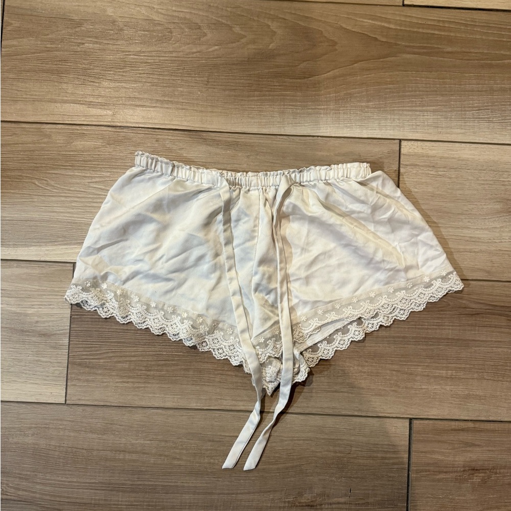 Flora Nikrooz Elegant White Lace Trim Sleep Shorts